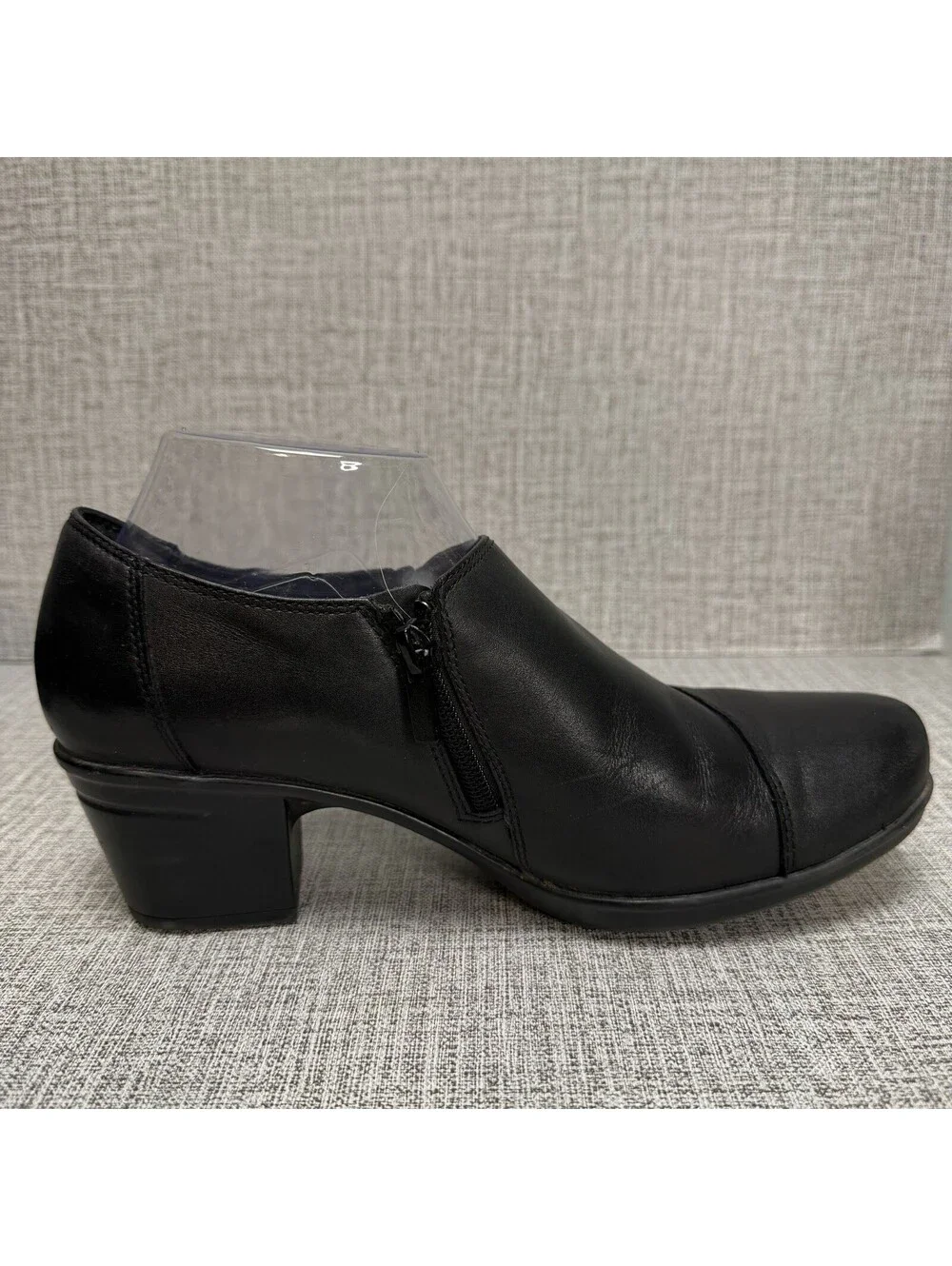 Clarks Shoes Womens Size 9 WIDE Black Leather Emslie Warren Slip-On Zip Loafer